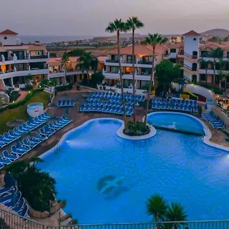 Apartment Accogliente Parque Albatros Ile *