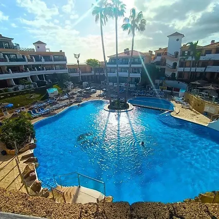 Accogliente Parque Albatros Ile Apartment
